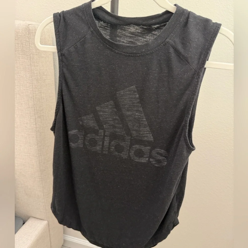 ADIDAS LOGO TANK Heathered Black Medium Gym Activewear - Picture 3 of 5